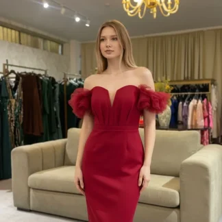 VESTIDO CURTO COM MANGAS BALÃO