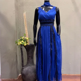 VESTIDO AZULÃO COM RENDA