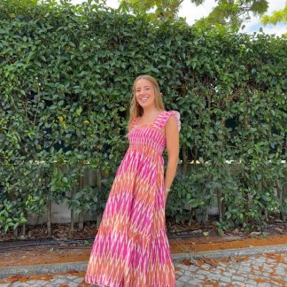 Vestido com Padrão e Elásticos