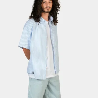 Camisa de Manga Curta às riscas