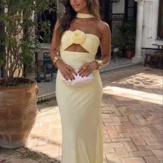 Vestido Maxi Halter con Rosa Corsage