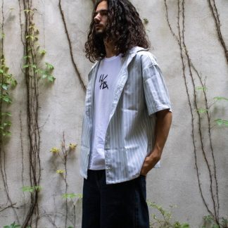 Camisa manga curta às riscas verde