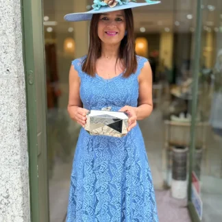 VESTIDO CURTO COM RENDA